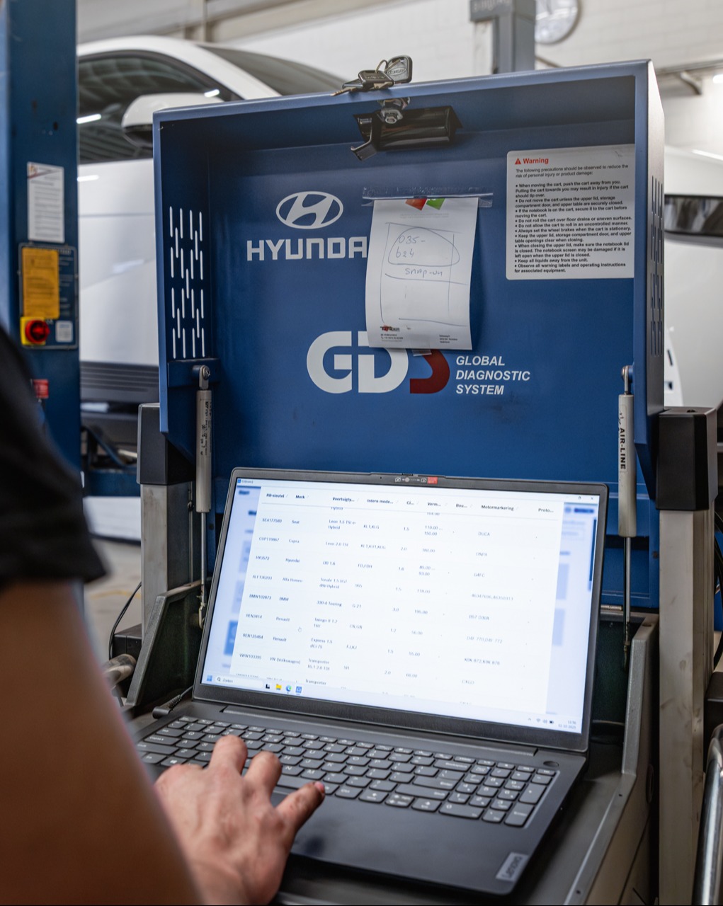 Common Image dinesten_images_1761900468.jpg Storingsdiagnose | Autobedrijf Ouwerkerk